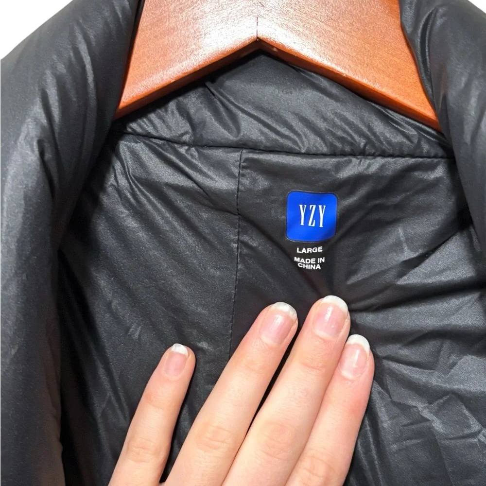 YZY Yeezy x Gap x Balenciaga Kanye West Oversized Puffer Coat Size Large - Picture 5 of 11